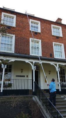 Gutter cleaning in Erith DA8